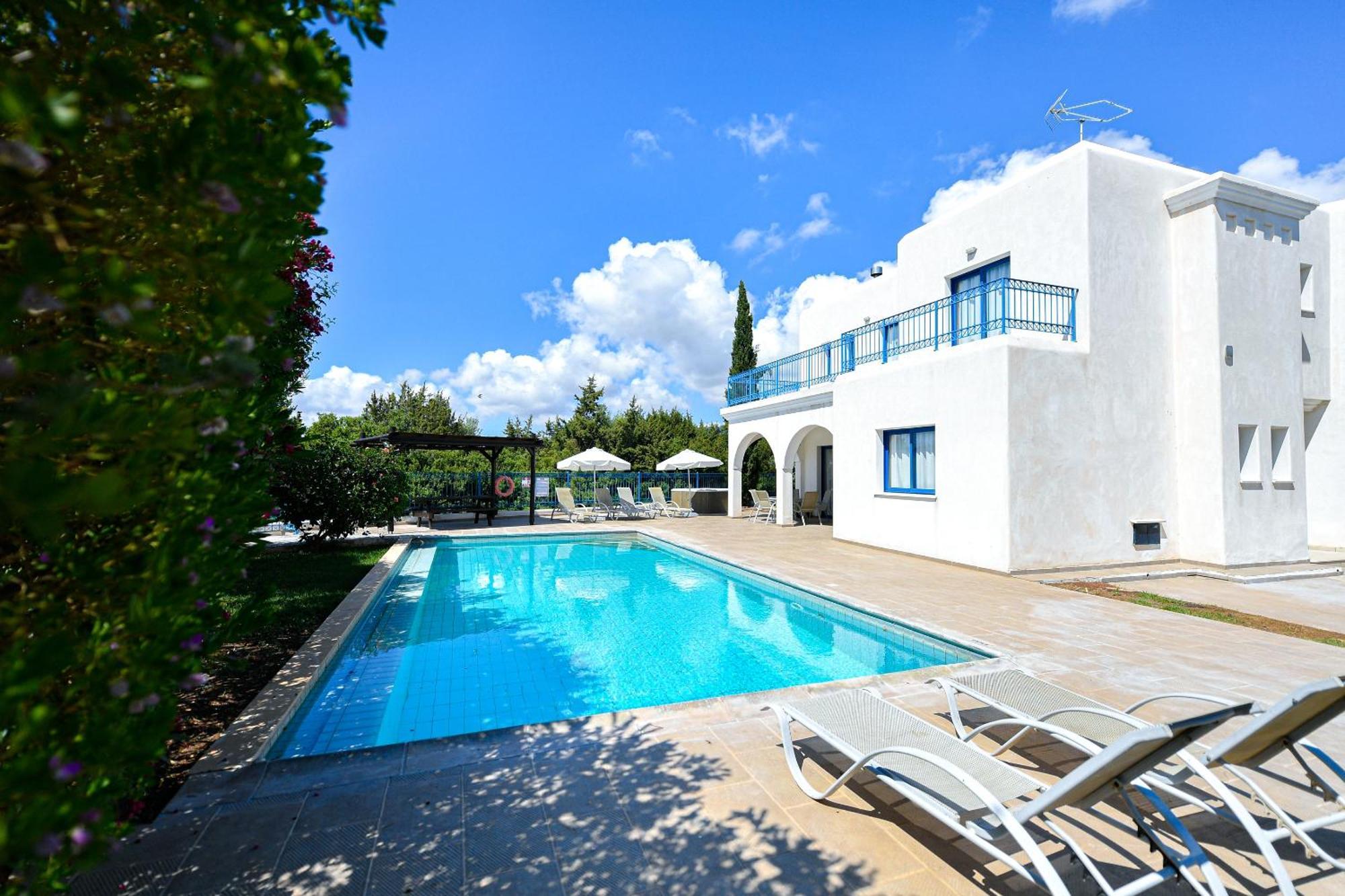Villa Azzurro *