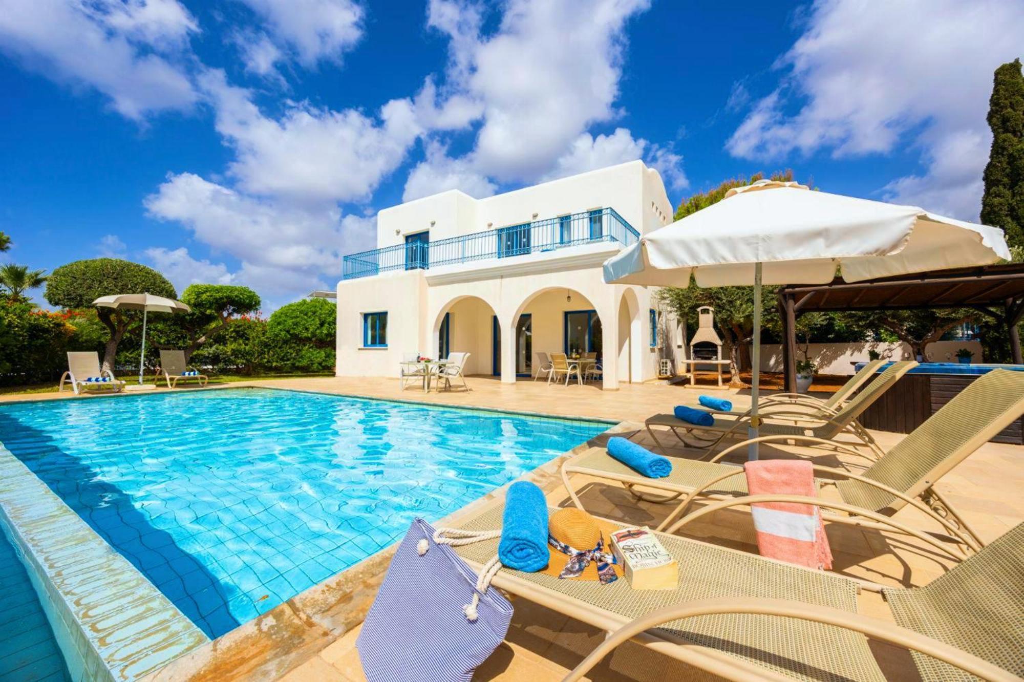 Villa Azzurro *